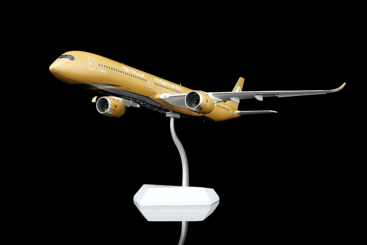 1/200 Starlux Airlines A350-1000 “Airsorayama Golden” B-58554 L2410 / L2410FD