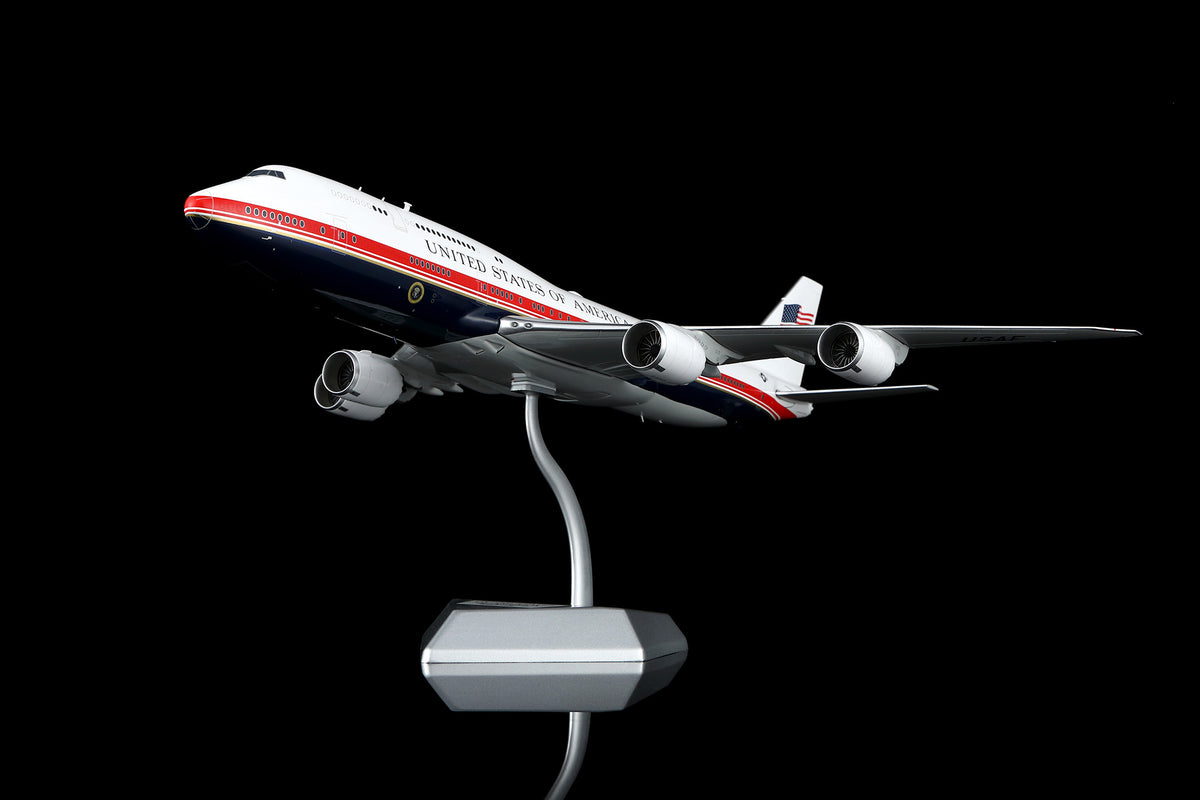 1/200 US Air Force One B747-8 31000 L2418 - image 2