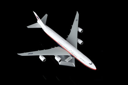 1/200 US Air Force One B747-8 31000 L2418 - image 3