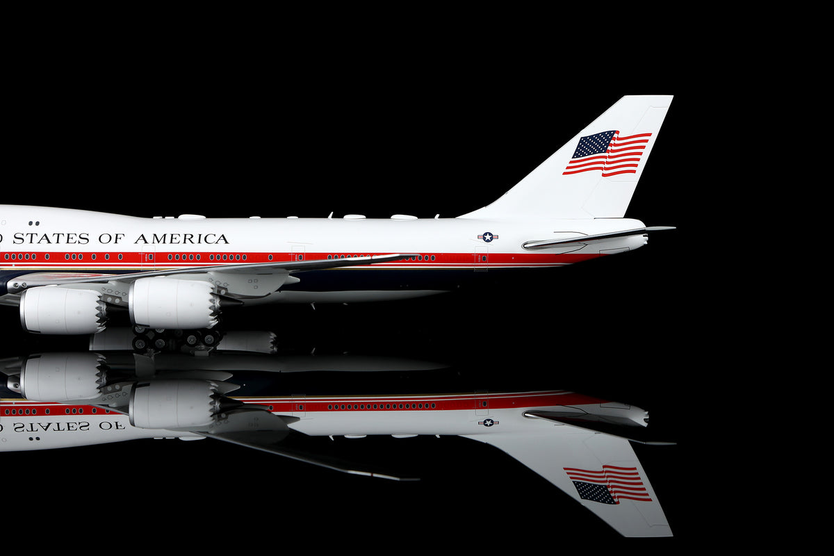 1/200 US Air Force One B747-8 31000 L2418 - image 11
