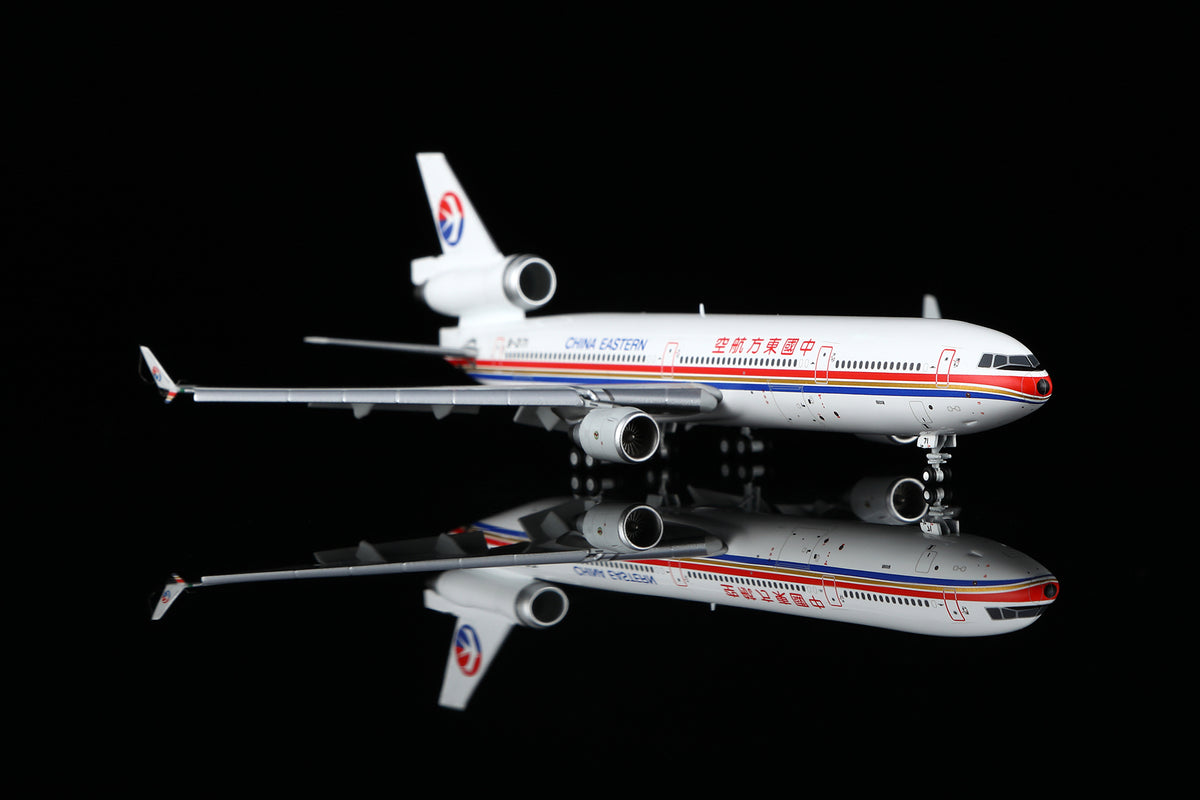 China Eastern Airlines McDonnell Douglas MD-11F B-2171 M101101F Flaps Down
