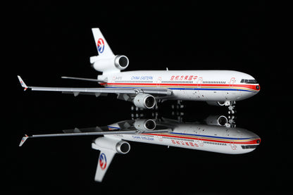 China Eastern Airlines McDonnell Douglas MD-11F B-2171 M101102F Flaps Down