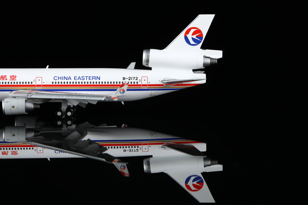 China Eastern Airlines McDonnell Douglas MD-11F B-2171 M101102F Flaps Down