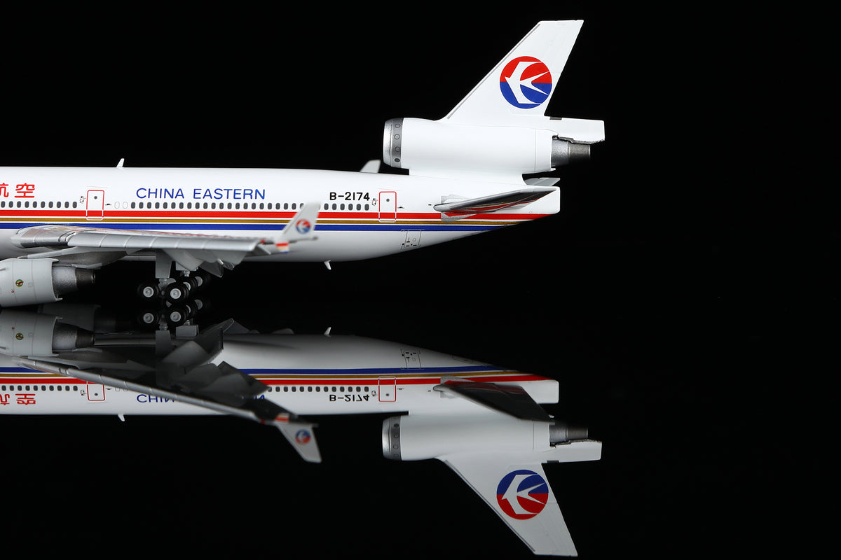 China Eastern Airlines McDonnell Douglas MD-11F B-2174 M101104F Flaps Down