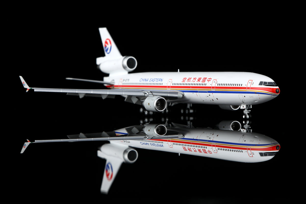 China Eastern Airlines McDonnell Douglas MD-11FB-2175 M101105F Flaps Down
