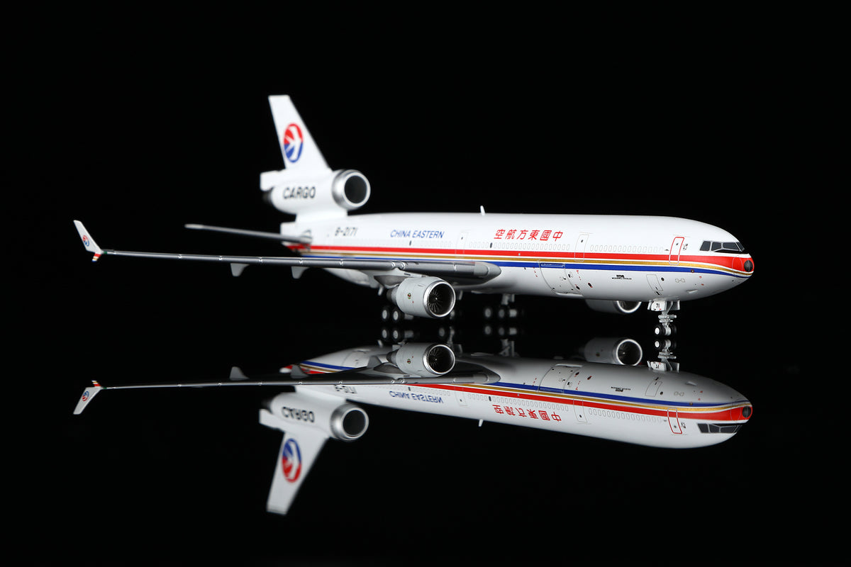 China Eastern Airlines McDonnell Douglas MD-11F B-2171 M111101C Interactive Series