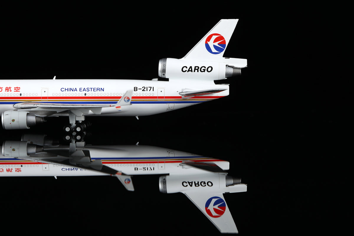 China Eastern Airlines McDonnell Douglas MD-11F B-2171 M111101C Interactive Series