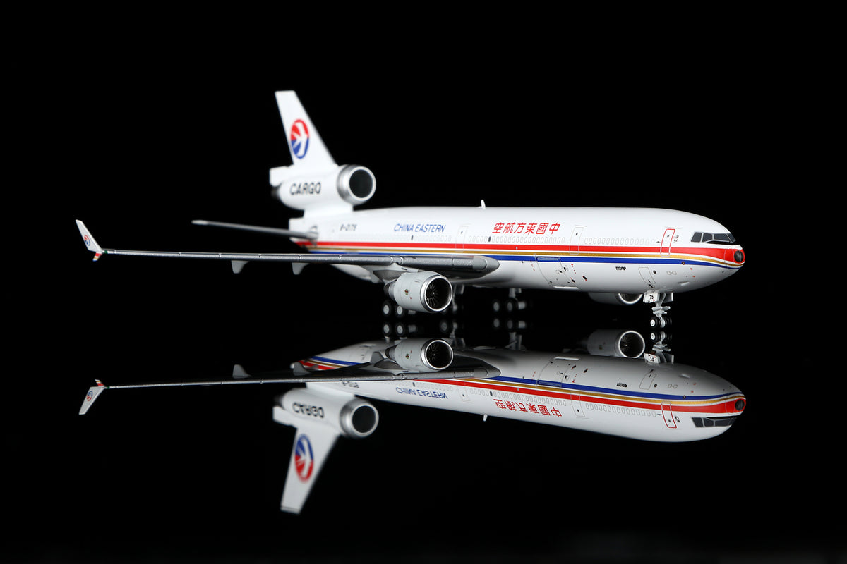 China Eastern Airlines McDonnell Douglas MD-11FB-2175 M111105C Interactive Series