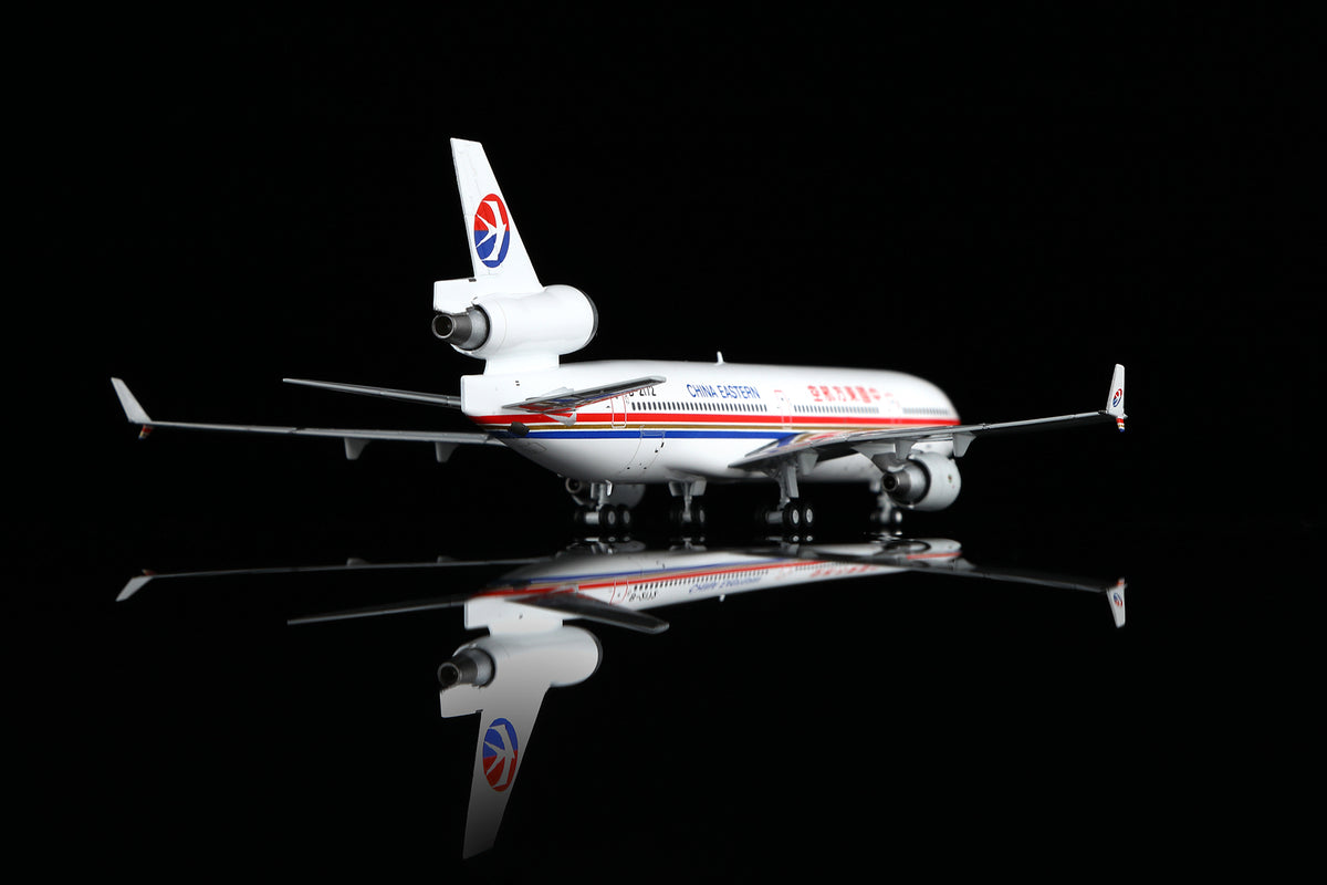 China Eastern Airlines McDonnell Douglas MD-11 B-2172 M101102