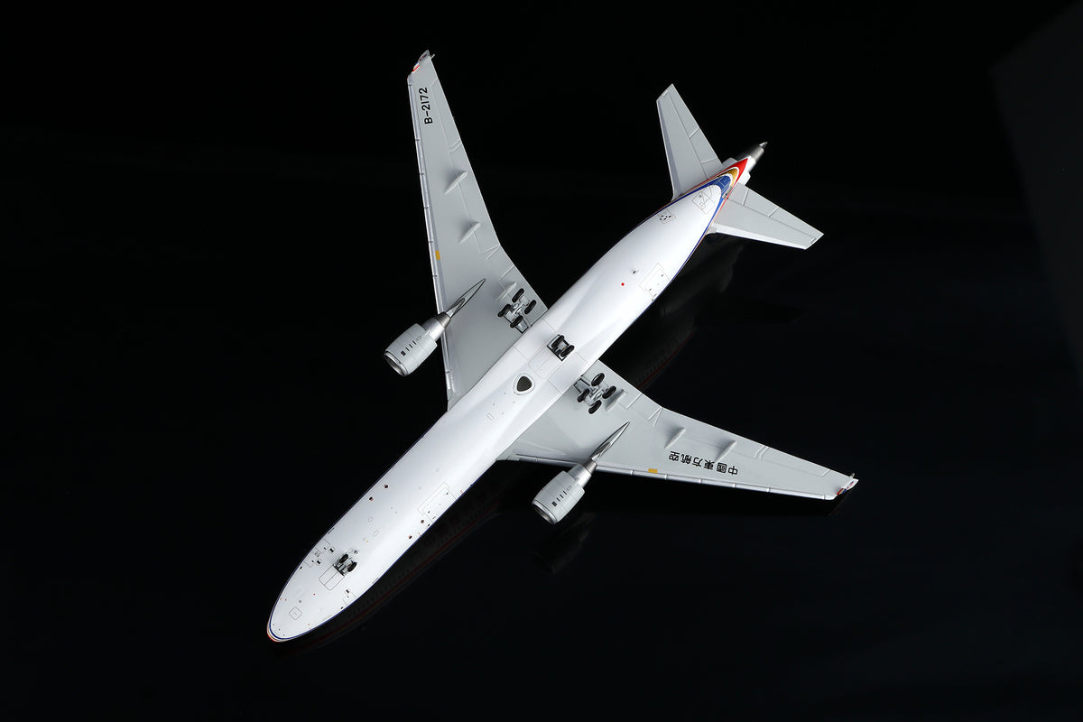 China Eastern Airlines McDonnell Douglas MD-11 B-2172 M101102