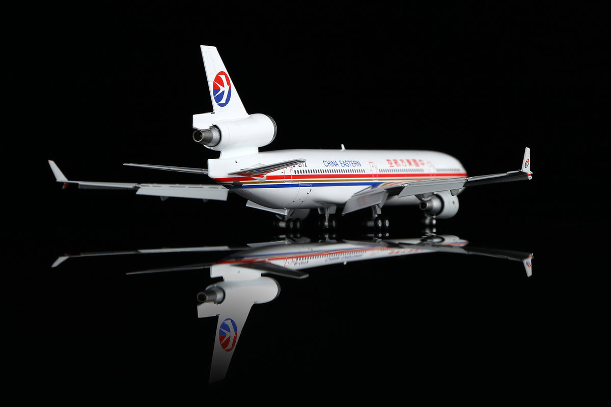 China Eastern Airlines McDonnell Douglas MD-11 B-2172 M101102