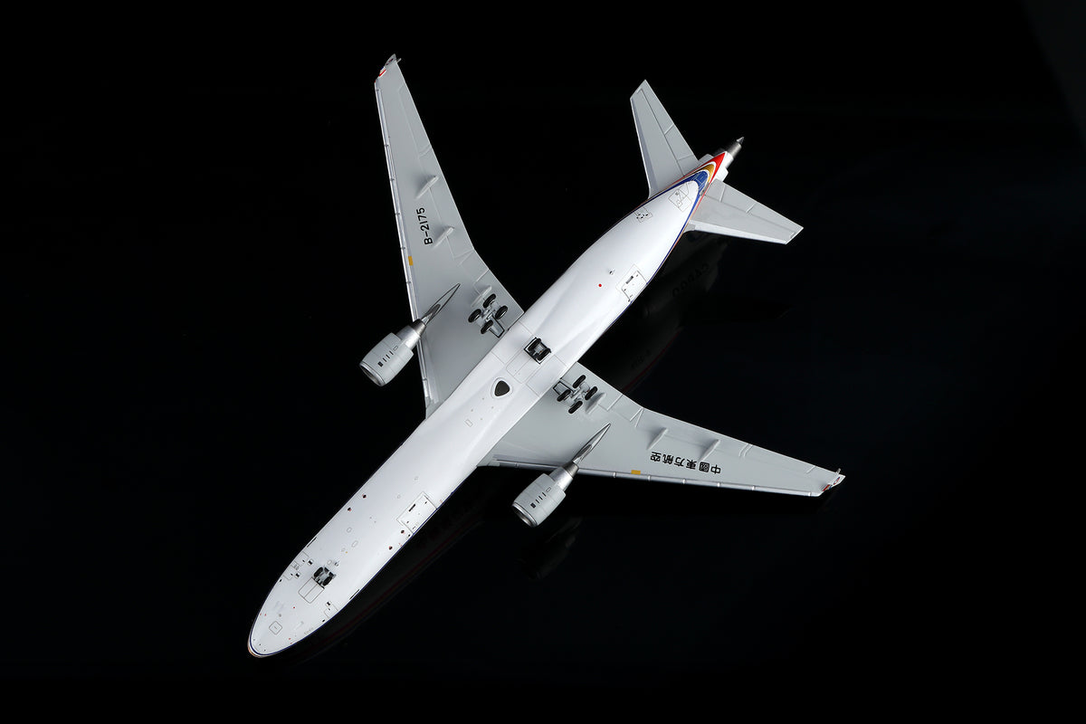 China Eastern Airlines McDonnell Douglas MD-11FB-2175 M111105C Interactive Series