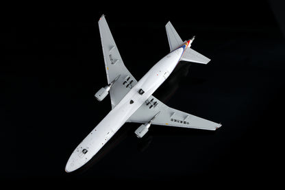 China Eastern Airlines McDonnell Douglas MD-11FB-2175 M111105C Interactive Series