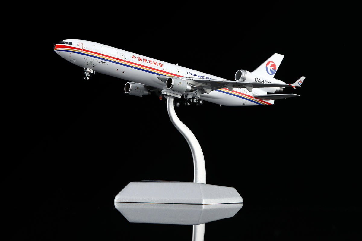 China Eastern Airlines McDonnell Douglas MD-11FB-2174 M111104C Interactive Series