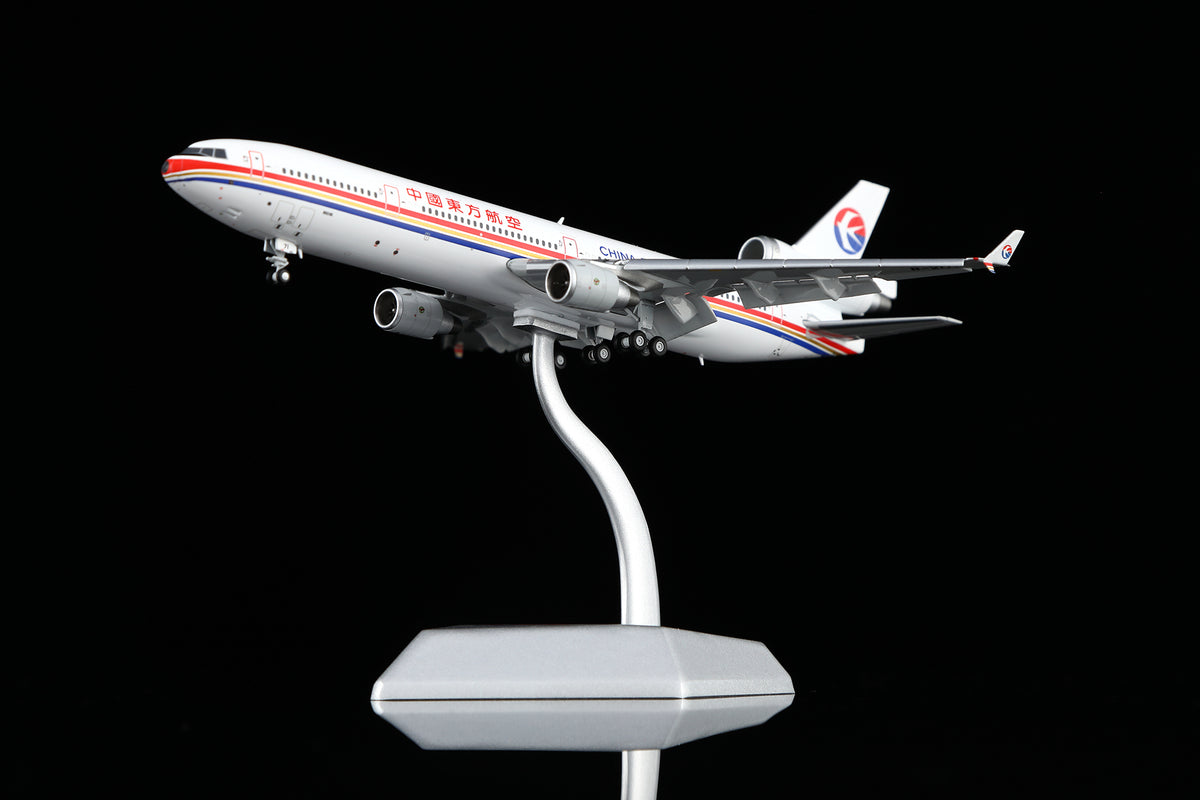 China Eastern Airlines McDonnell Douglas MD-11F B-2171 M101101F Flaps Down