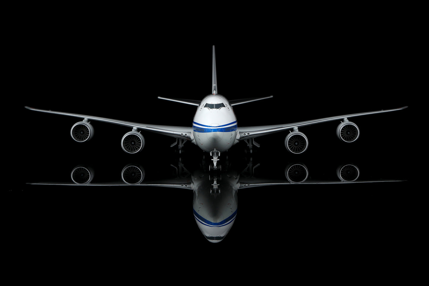 Air China B747-8 B-2482