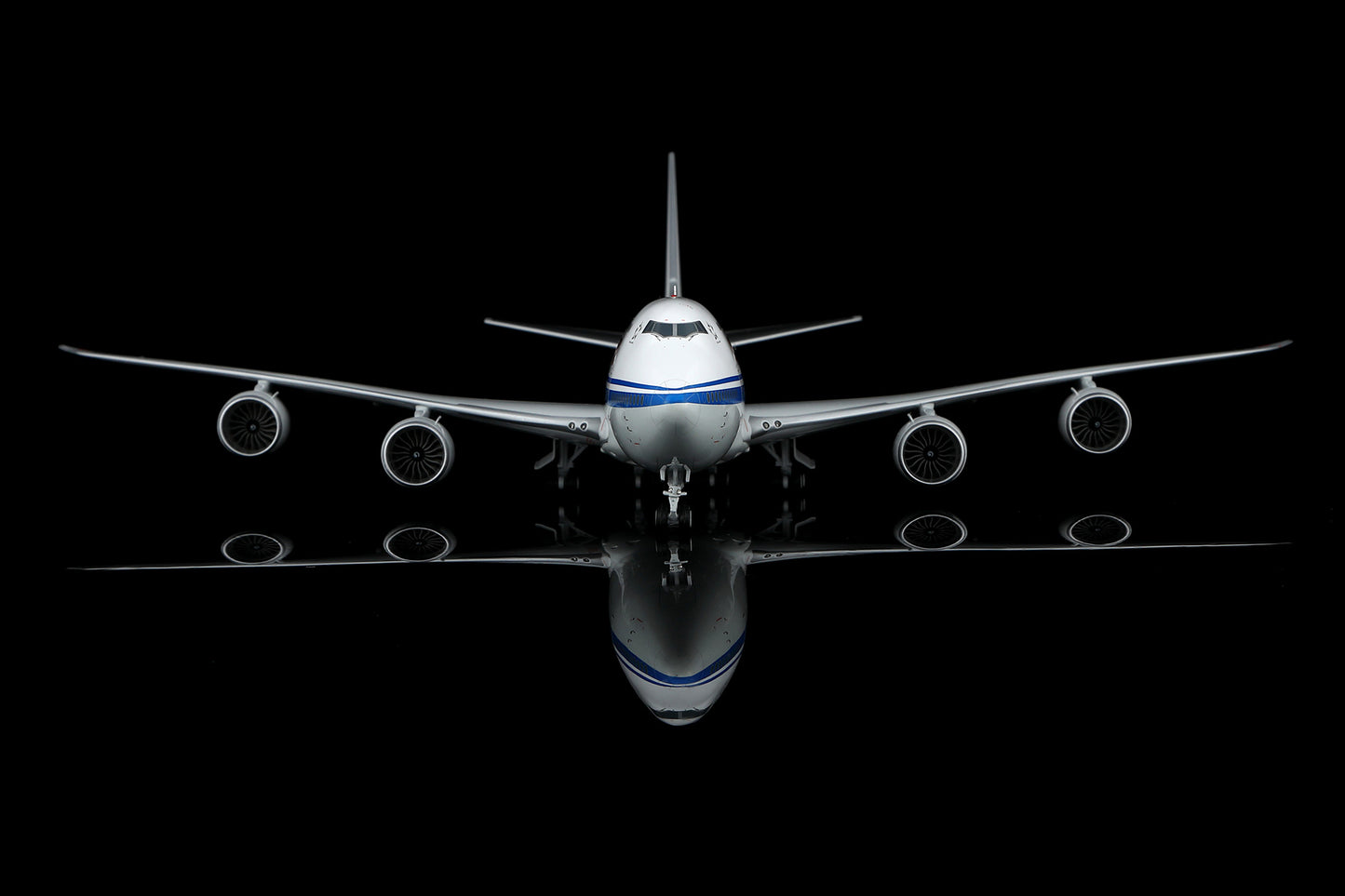 Air China B747-8 B-2485