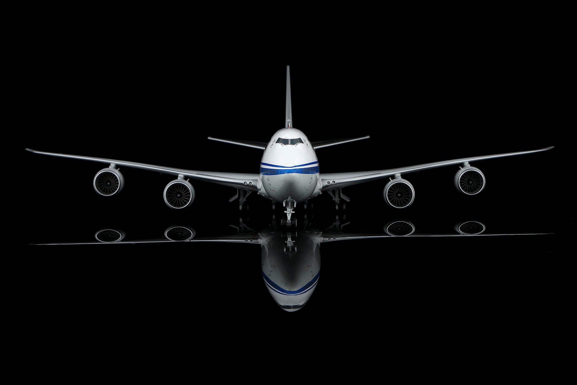 Air China B747-8 B-2485
