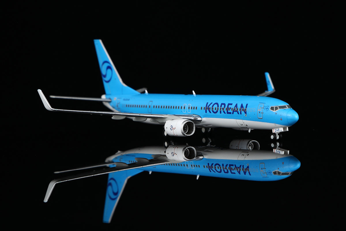 KOREAN Air "New Colors"B737-900 HL8248 B470401