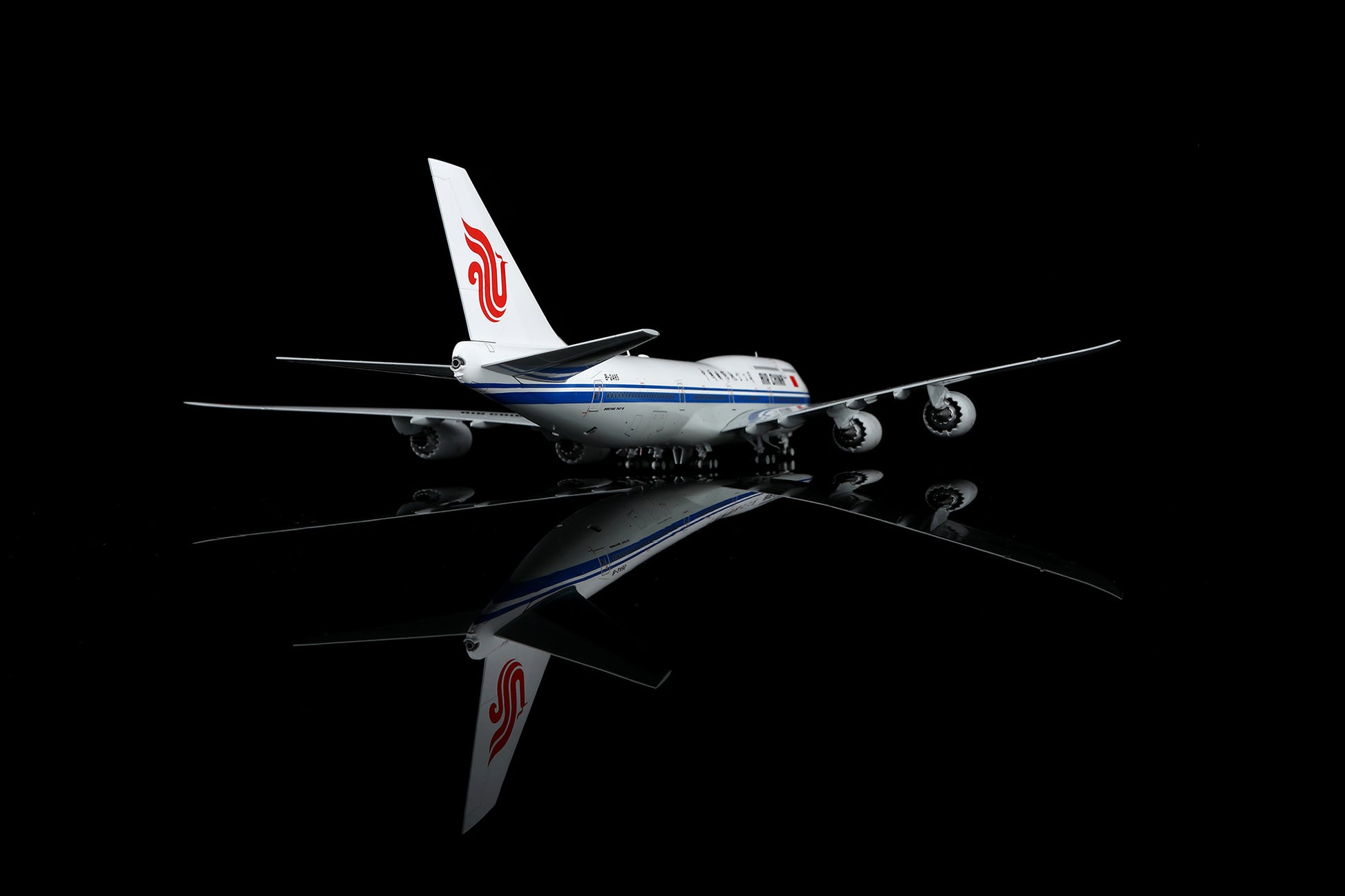 Air China B747-8 B-2485