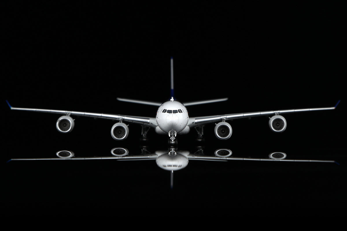 Singapore Airlines Airbus A340-500 9V-SGB A530102