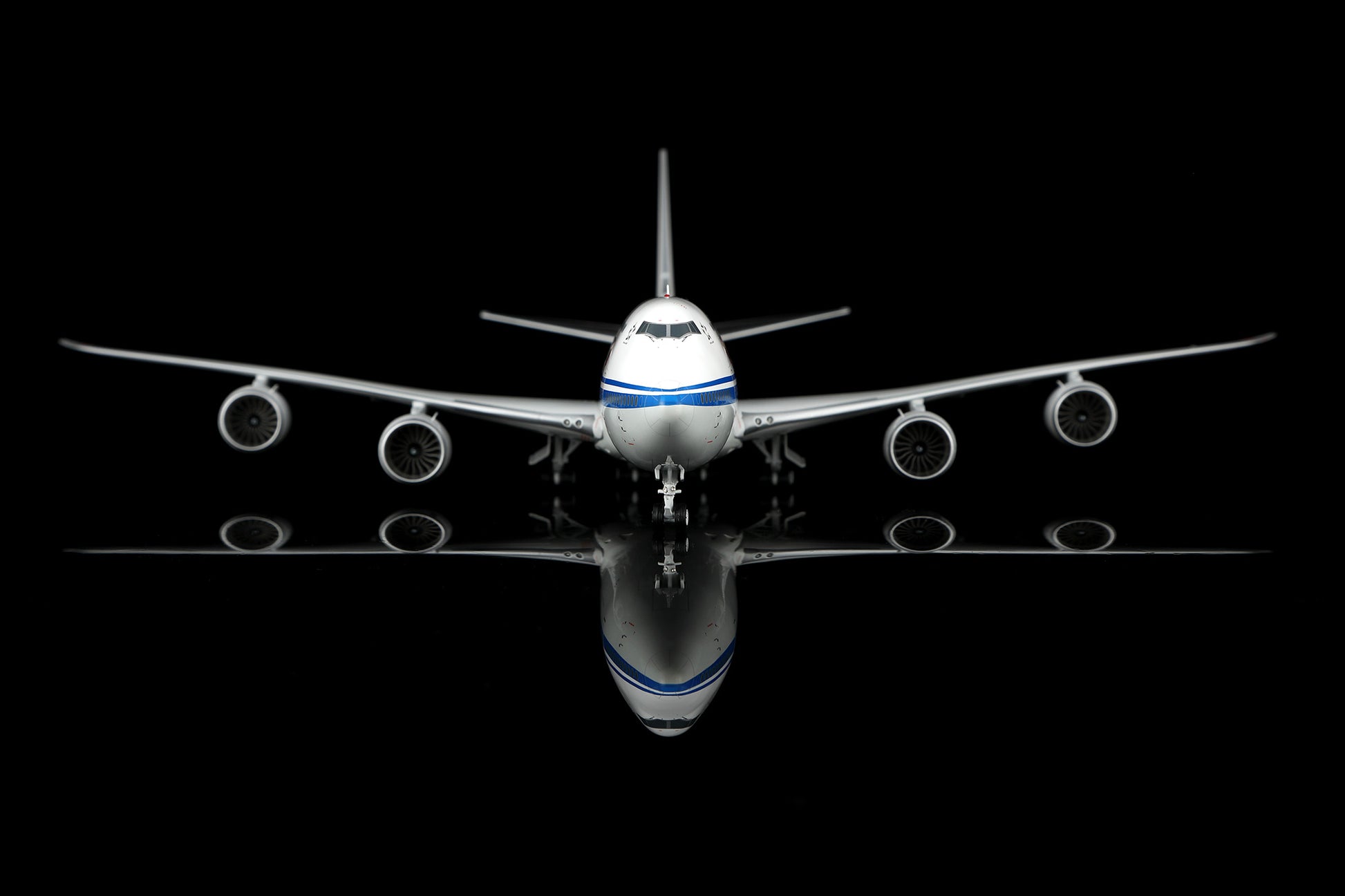 Air China B747-8 B-2487
