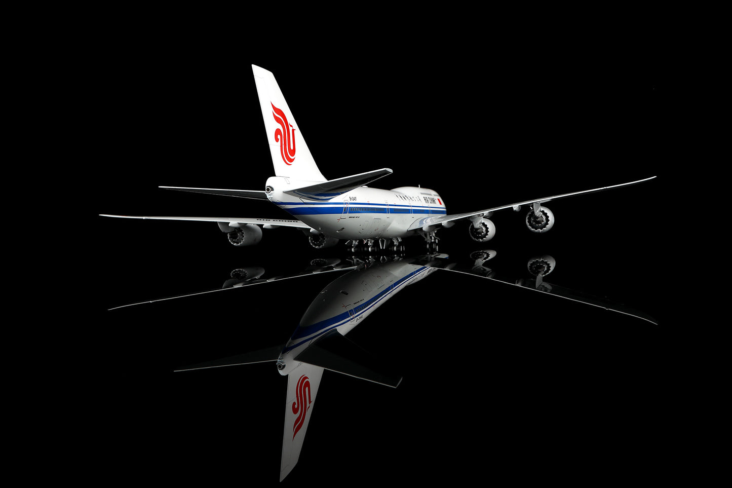 Air China B747-8 B-2487