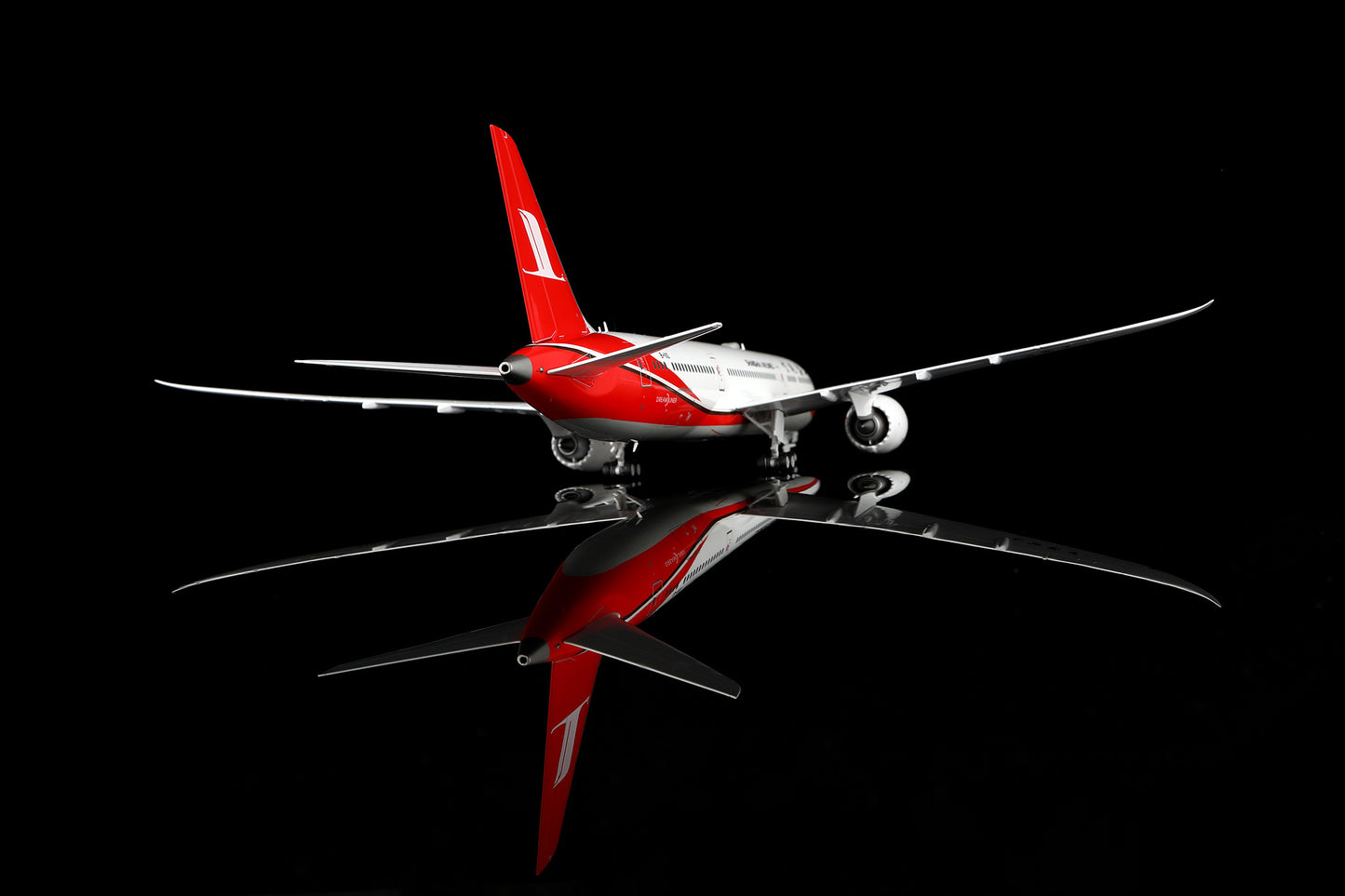 Shanghai Airlines B787-9 Dreamliner B-1112