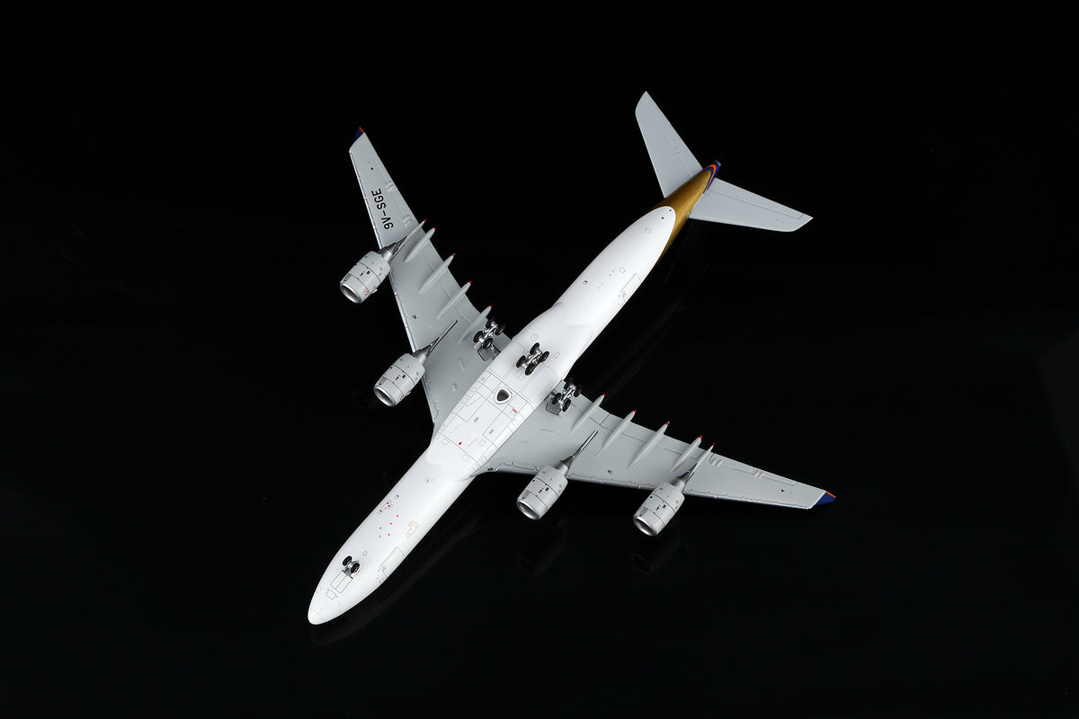 Singapore Airlines Airbus A340-500 9V-SGE A530105