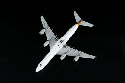 Singapore Airlines Airbus A340-500 9V-SGE A530105