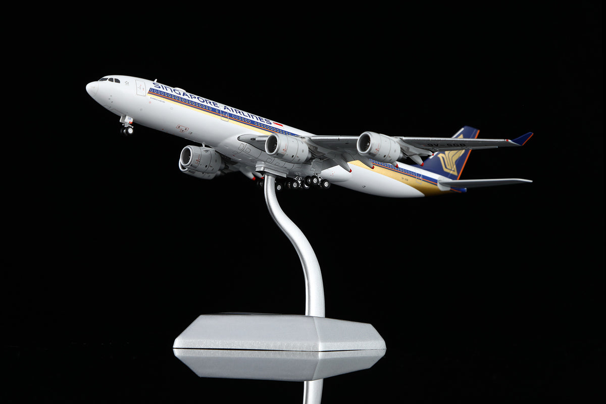 Singapore Airlines Airbus A340-500 9V-SGB A530102F Flaps Down