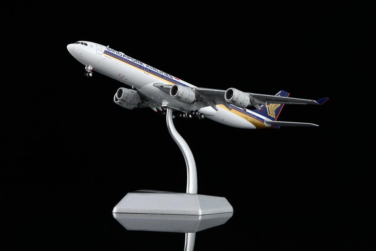 Singapore Airlines Airbus A340-500 9V-SGD A530104F Flaps Down