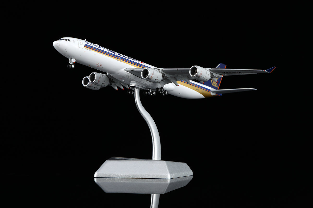 Singapore Airlines Airbus A340-500 9V-SGE A530105F Flaps Down