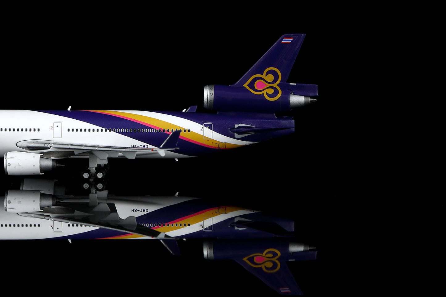 Thai Airways MD-11 HS-TMD Standard Version