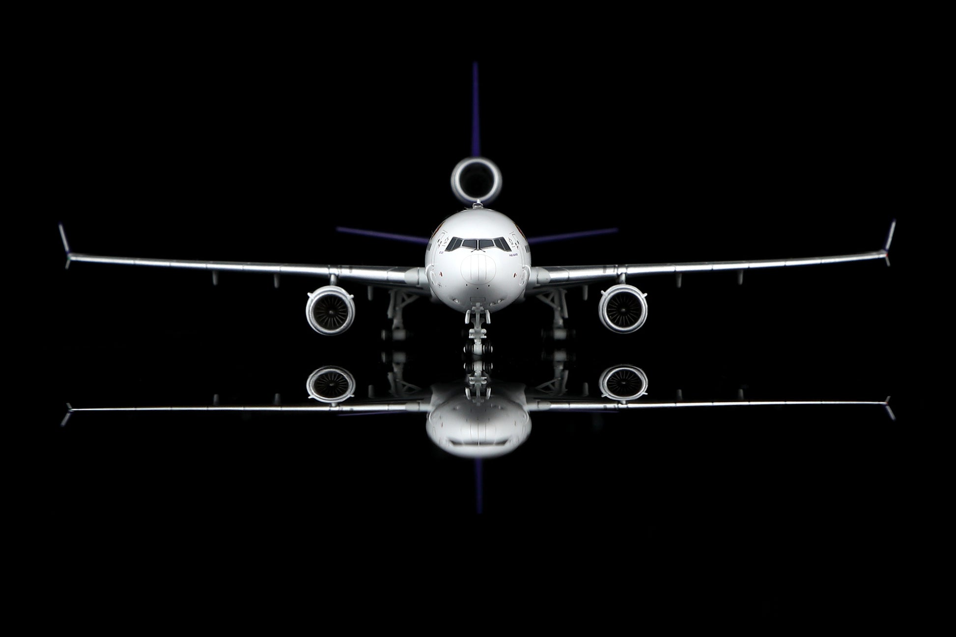 Thai Airways MD-11 HS-TMD Standard Version