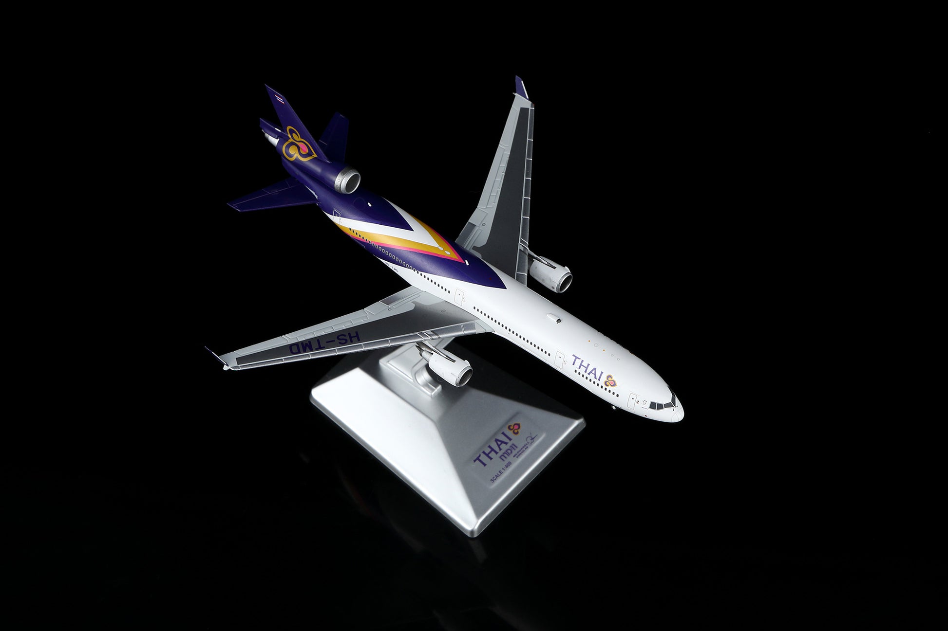 Thai Airways MD-11 HS-TMD Standard Version