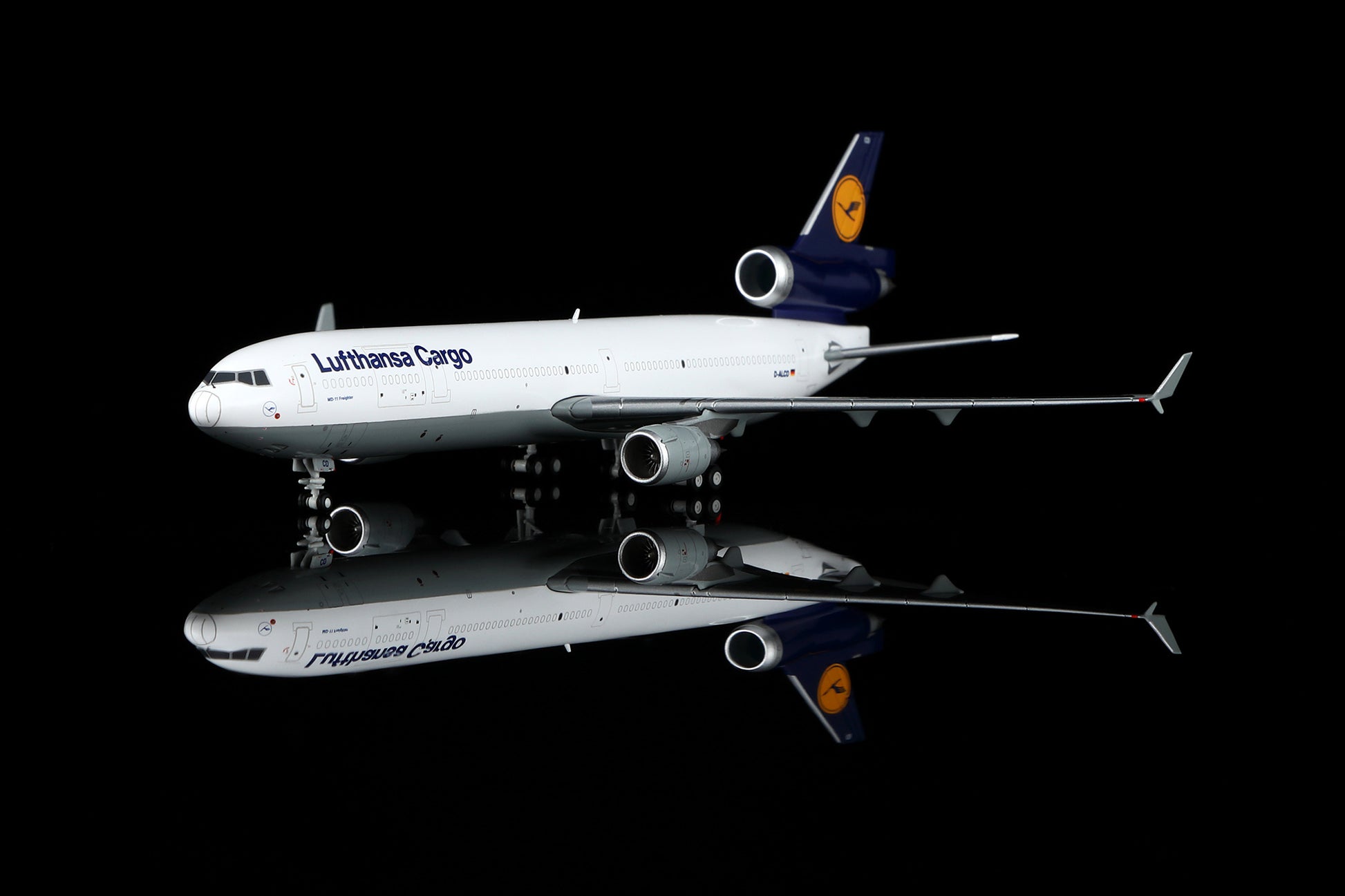 Lufthansa MD-11 D-ALCD Old Painting Standard Version