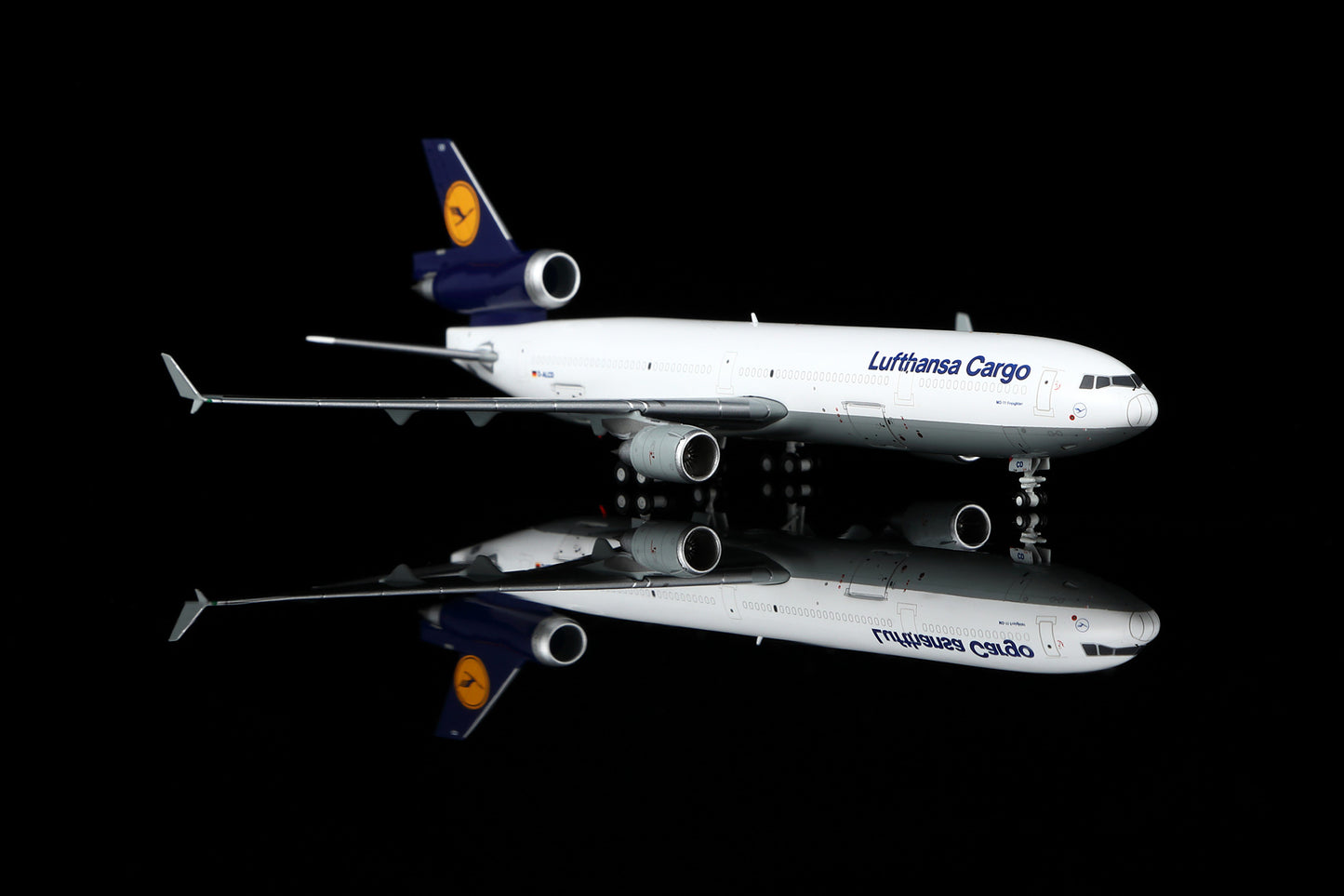 Lufthansa MD-11 D-ALCD Old Painting Interactive Version