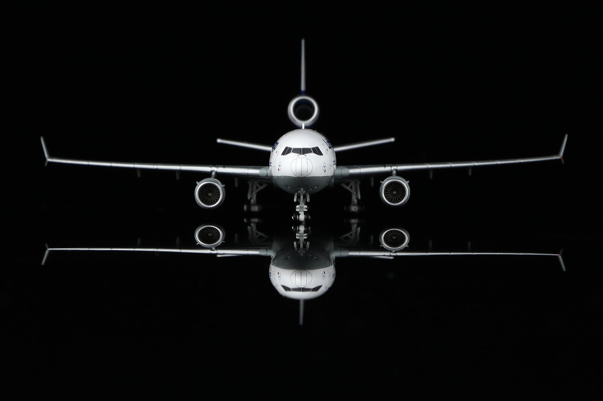 Lufthansa MD-11 D-ALCH Standard Version