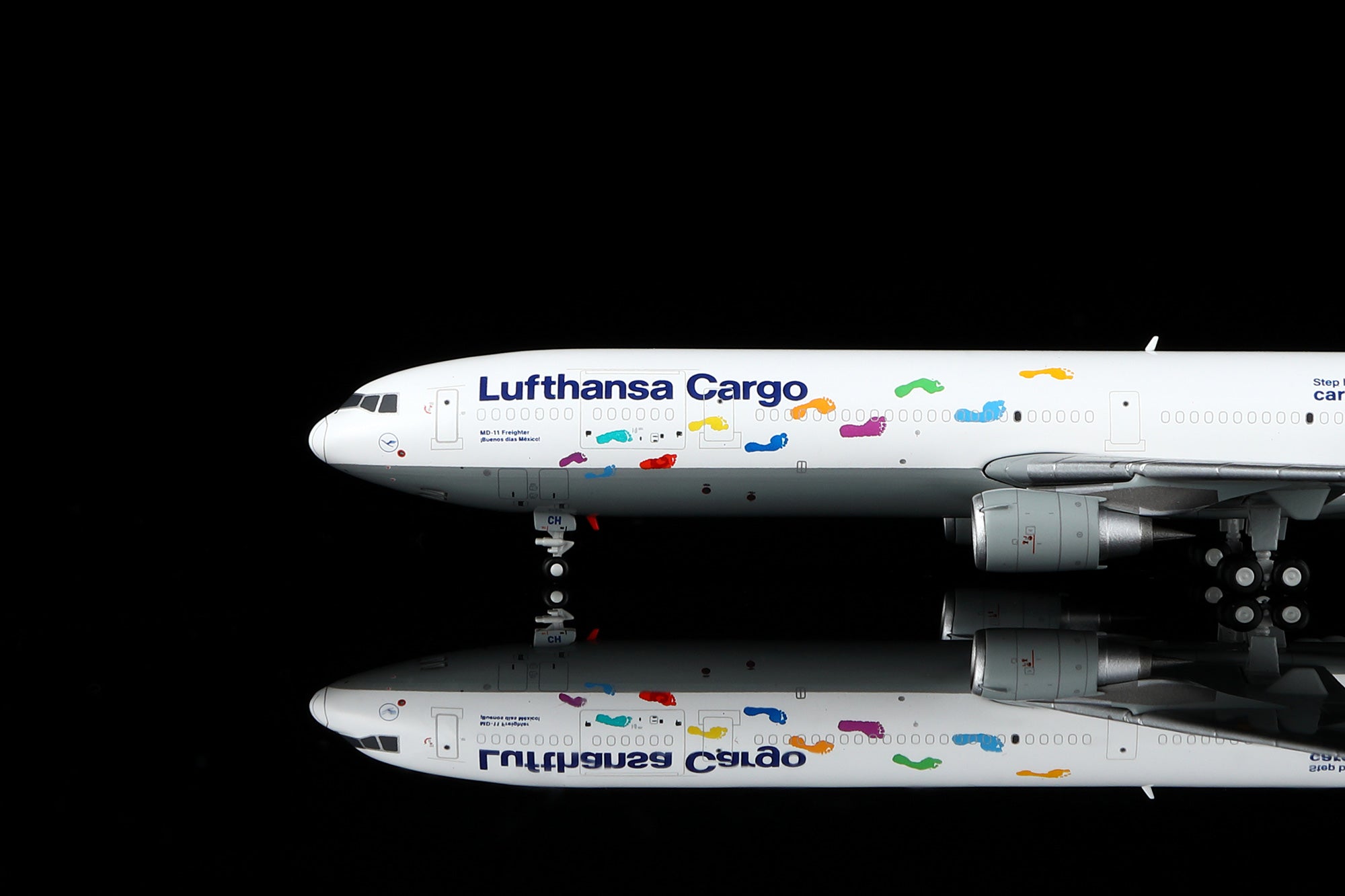 YY Wings 1:400 | Lufthansa MD-11 D-ALCH Diecast Aircraft Model
