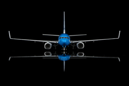 Xiamen Airlines Boeing 737-800 B-5656 Standard Version