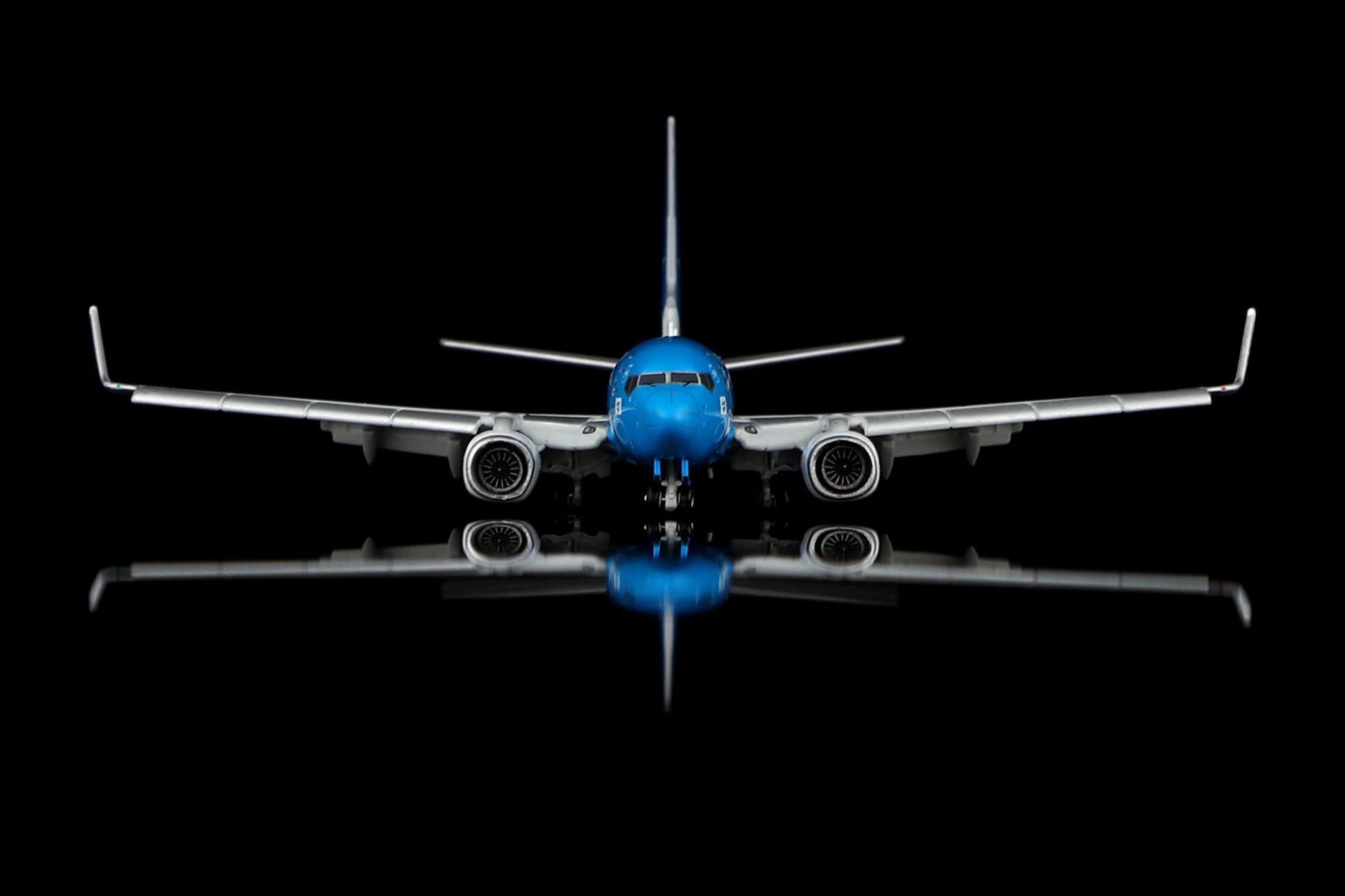 Xiamen Airlines Boeing 737-800 B-5656 Flap-down