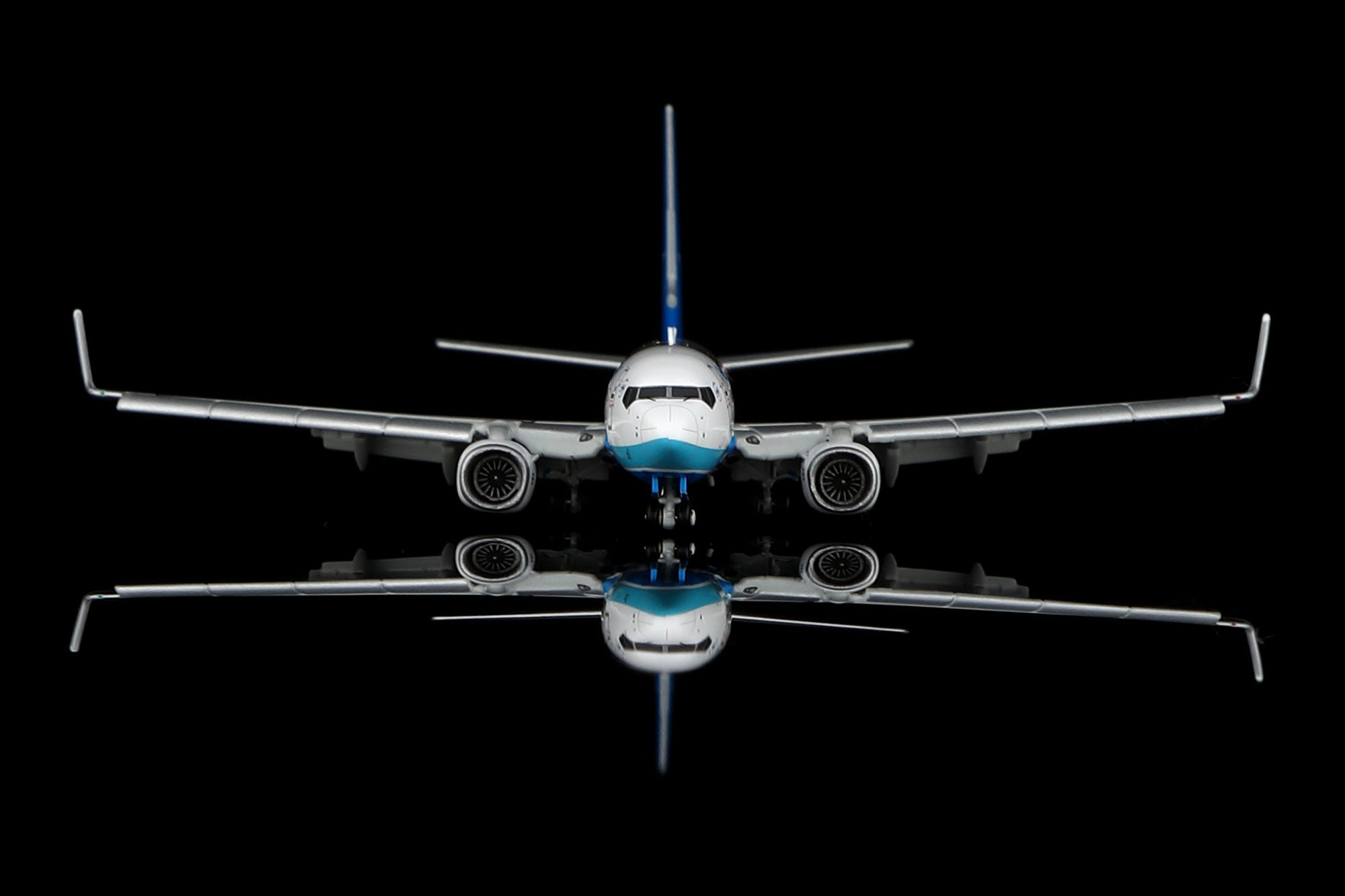 Xiamen Airlines Boeing 737-800 B-5688 Flap-down