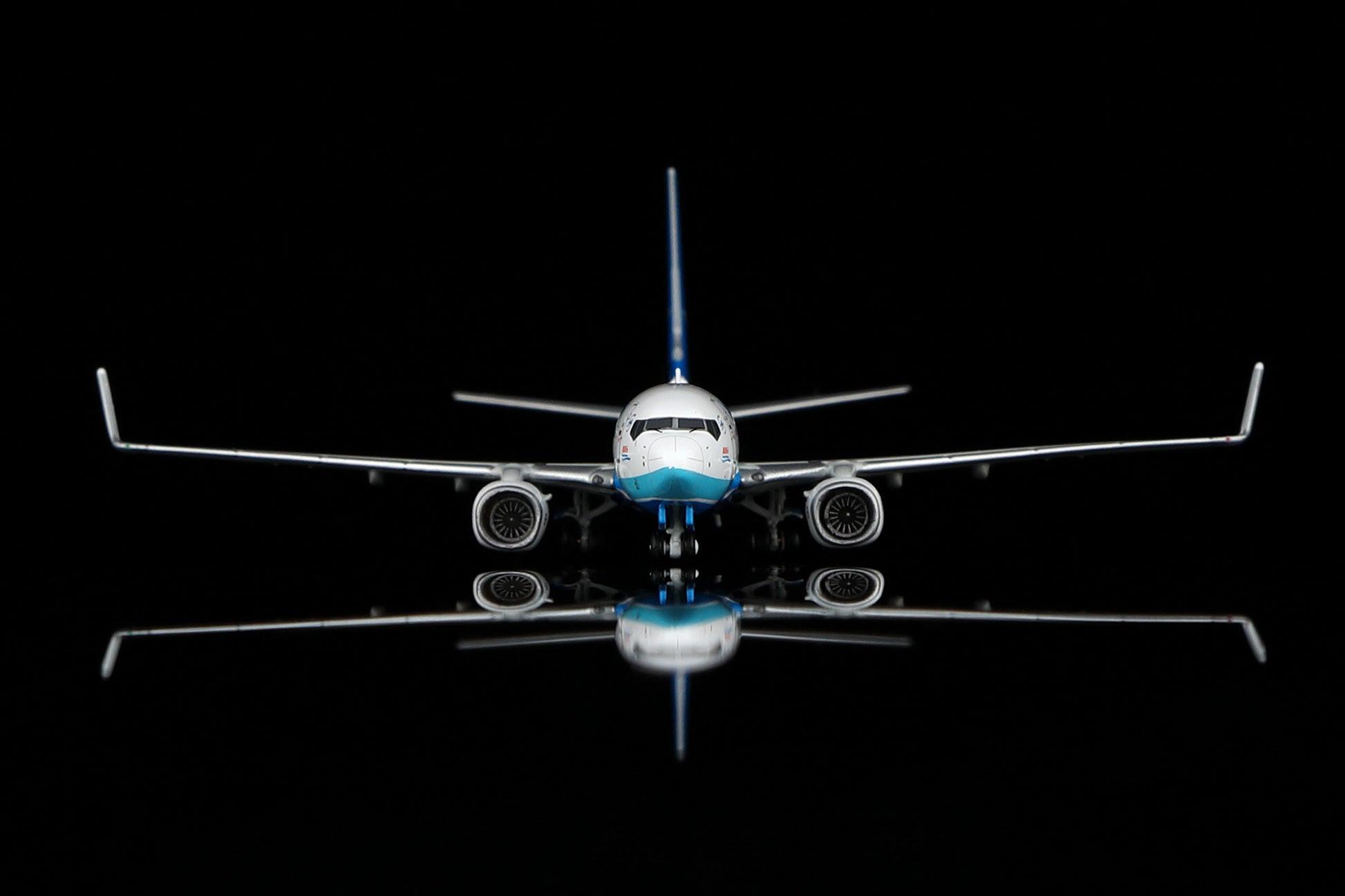 Xiamen Airlines Boeing 737-800 B-7178 Standard Version