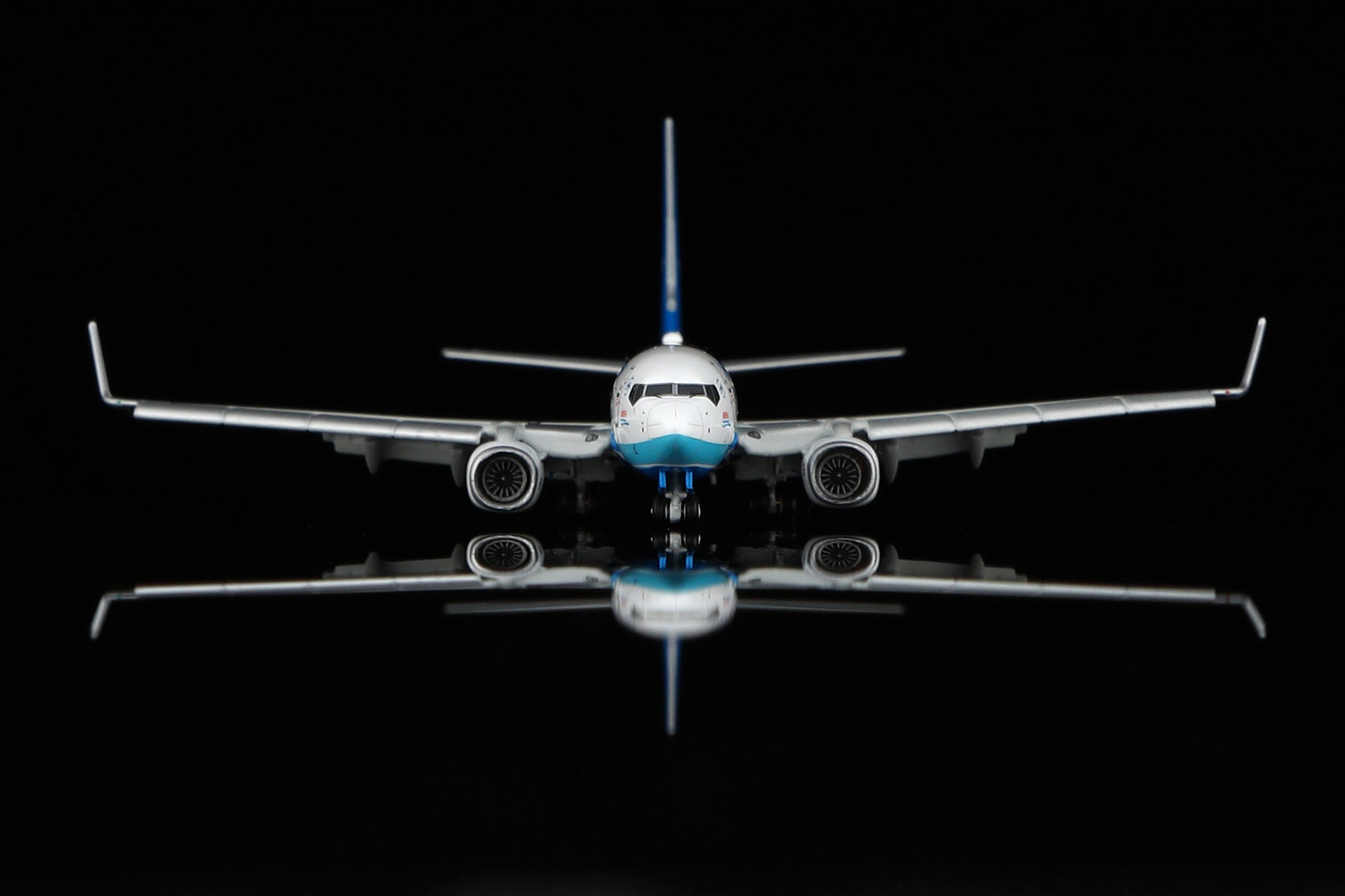 Xiamen Airlines Boeing 737-800 B-7178 Flap-down