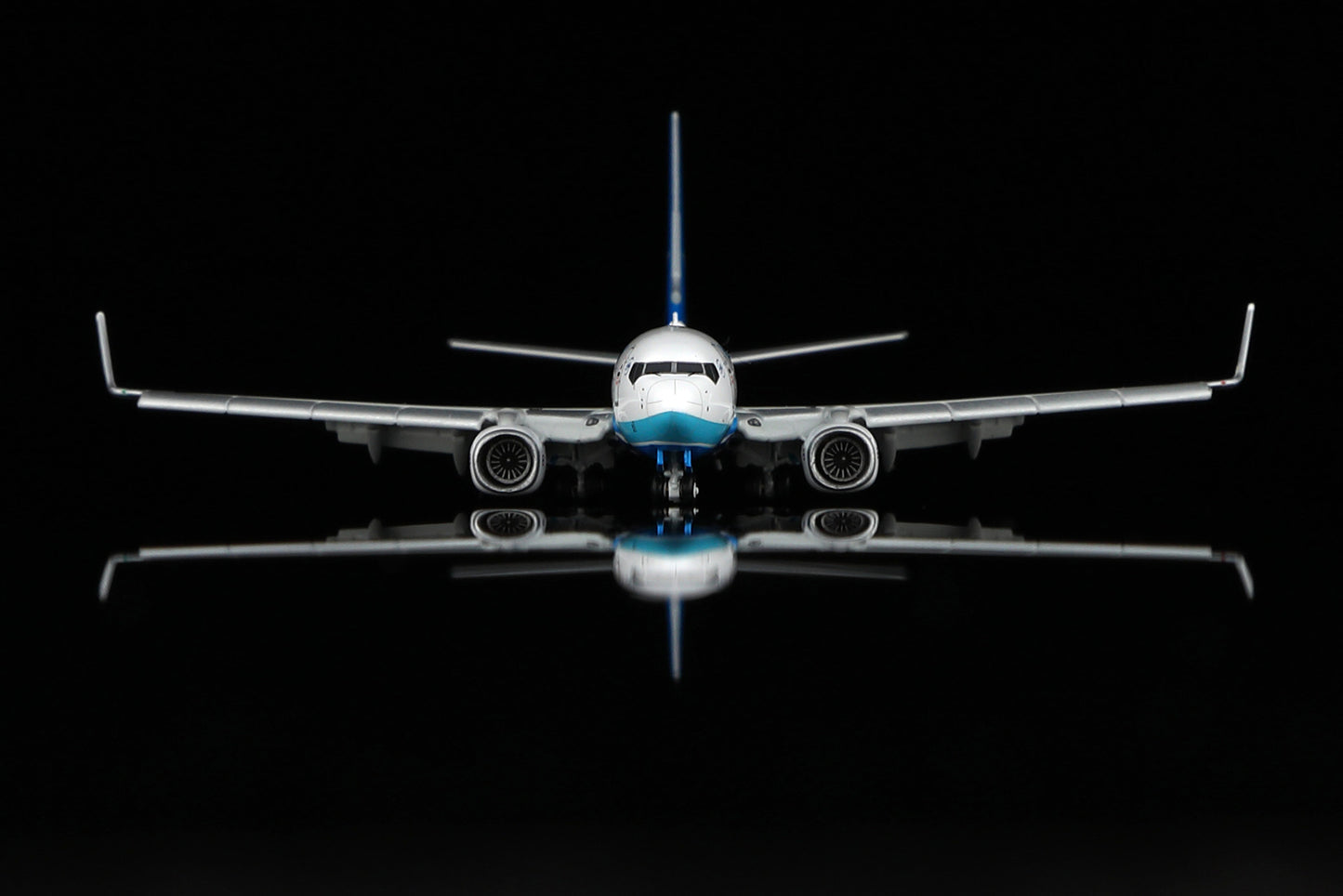Xiamen Airlines Boeing 737-800 B-1287 Flap-down