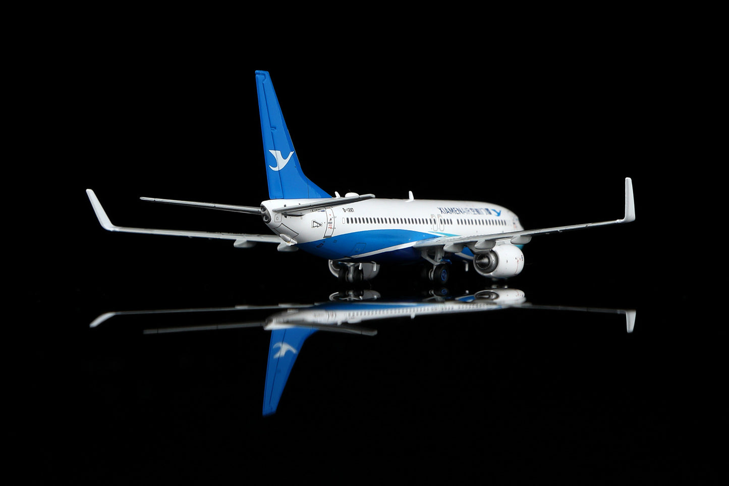 Xiamen Airlines Boeing 737-800 B-1287 Standard Version