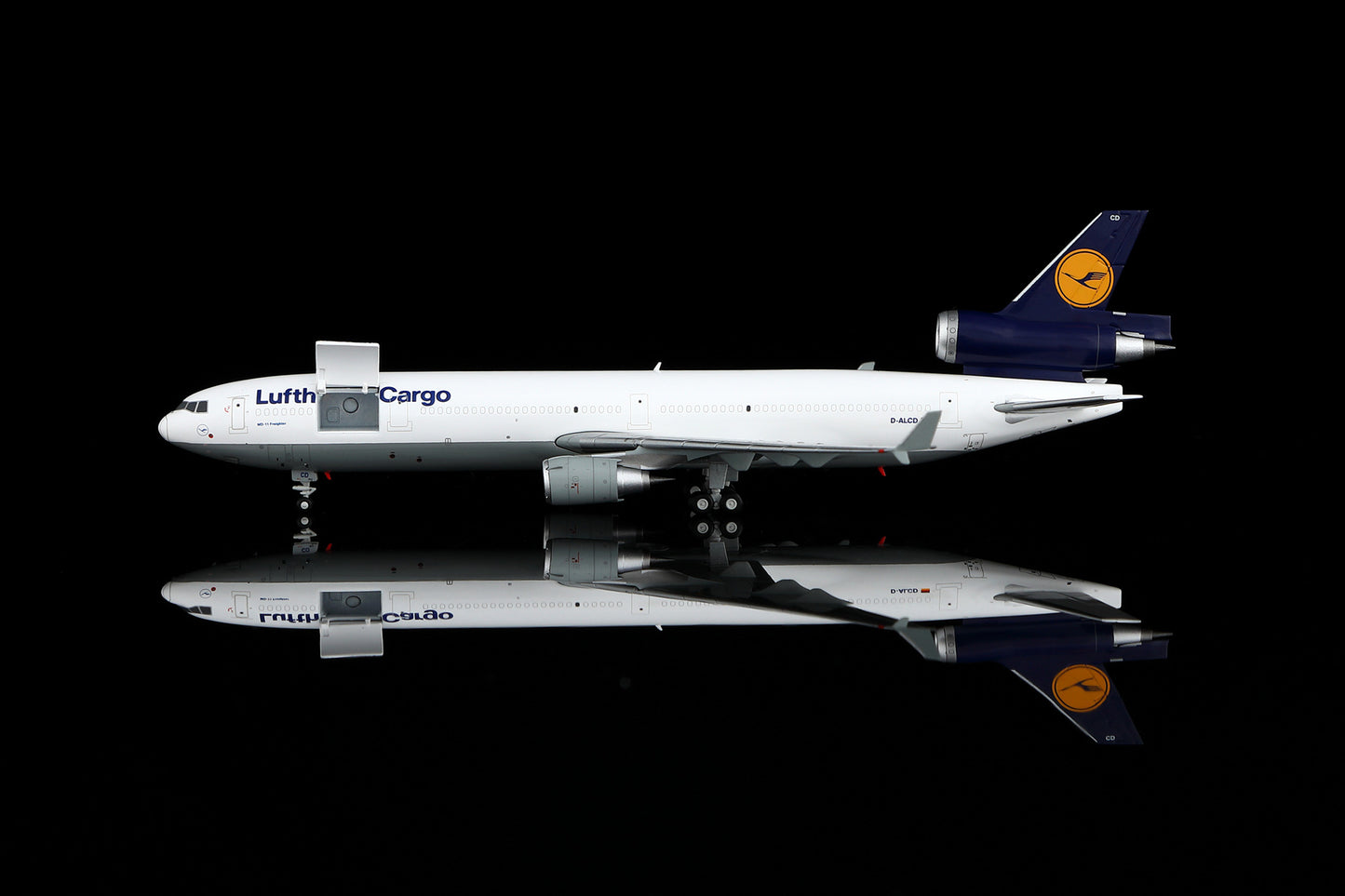 Lufthansa MD-11 D-ALCD Old Painting Interactive Version