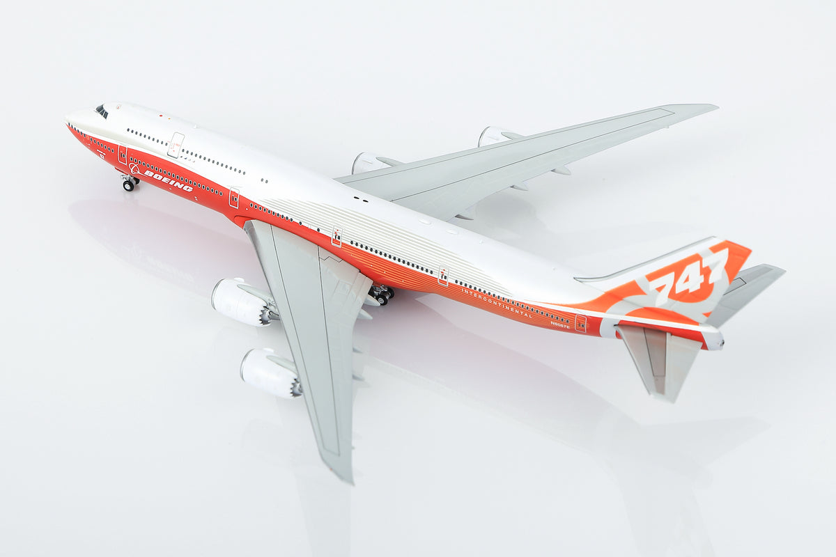1/400 Boeing Company B747-8 Red "House livery" B631002