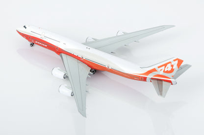 1/400 Boeing Company B747-8 Red "House livery" B631002